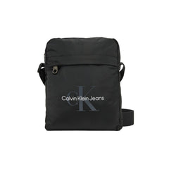 Calvin Klein Umhängetasche in Schwarz mit Logo-Aufdruck