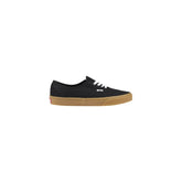 Schwarzer Vans Sneaker mit brauner Gummisohle von der Seite