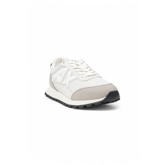 Sportlicher Sneaker mit A|X Logo auf der Seite