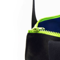 Handgefertigte Leder Tragetasche - Schwarz mit Neon-Reißverschluss - Vanelion-Taschenwelt